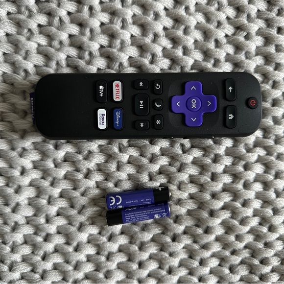 Roku Remote - Picture 1 of 3